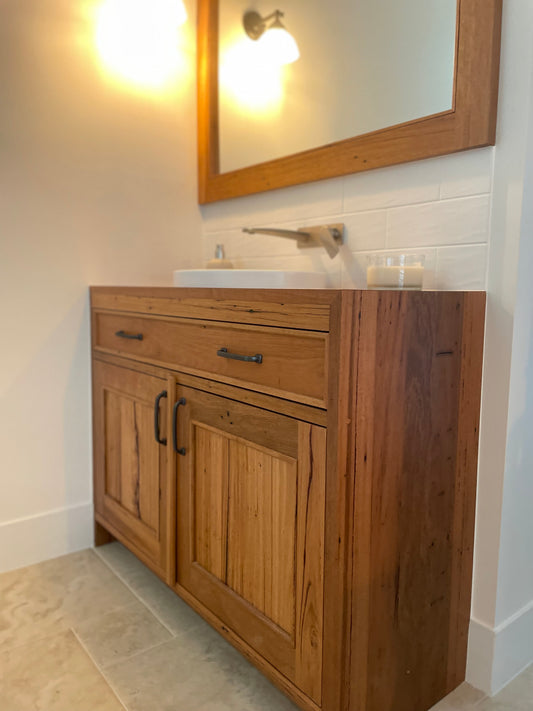 Modern Vanity Styles vs. Traditional Vanity Styles: Choosing the Perfect Look for Your Bathroom with Recycled Timber